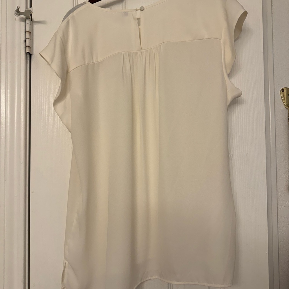 Daniel Rainn Cream Ruffle Sleeve Blouse - Picture 4 of 5